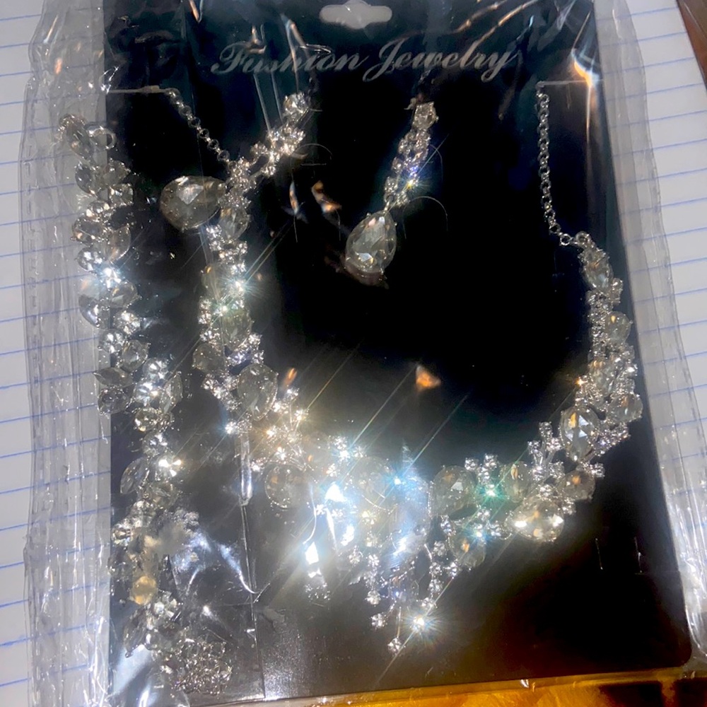 Fashion Jewelry neck piece and earrings.